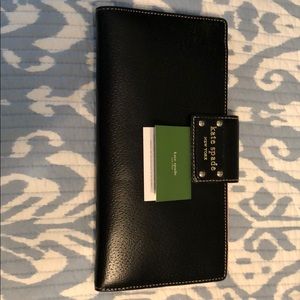 Kate Spade carry everything wallet